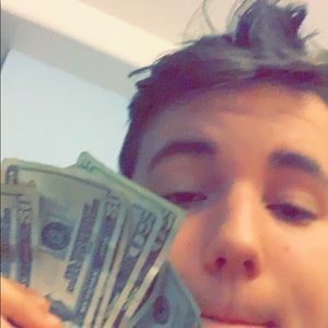 Meet your Posher, Micah